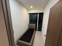 D'Gallery (D14), Apartment #590806511